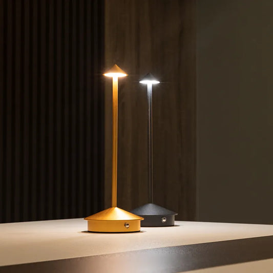 Ares - Portable Arrow Lamp